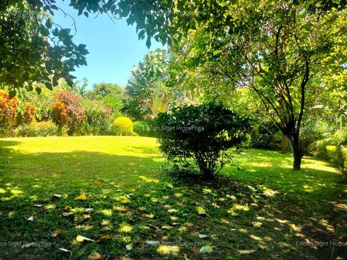 4 Bed Townhouse with Gym at Few Minutes Drive To Gigiri - 11