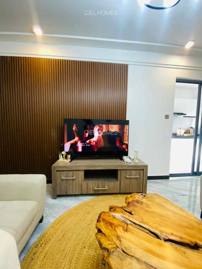 Serviced 2 Bed Apartment with Swimming Pool at Wood Avenue - 7