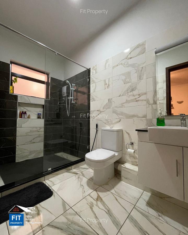 3 Bed Apartment with En Suite in Westlands Area - 14