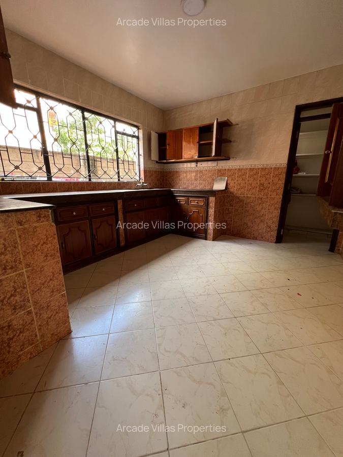 3 Bed Apartment with Swimming Pool in Kileleshwa - 3