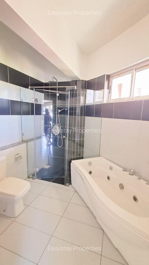 4 Bed Apartment with Swimming Pool in Kileleshwa - 9