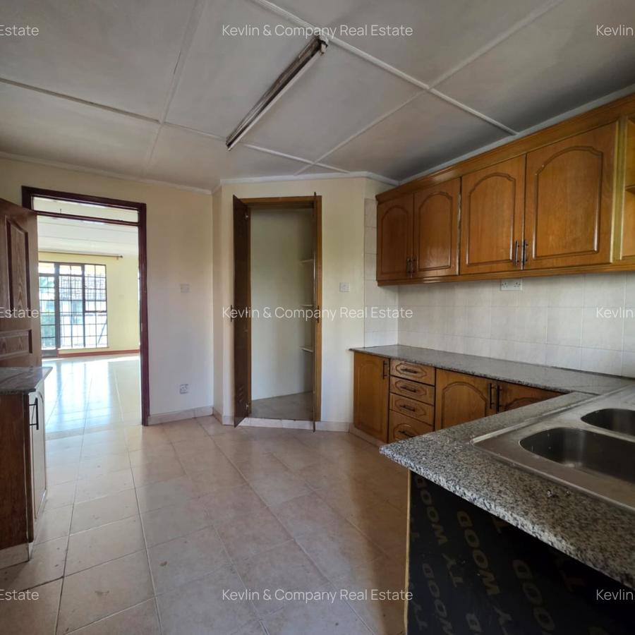 3 Bed Apartment with En Suite in Kilimani - 3