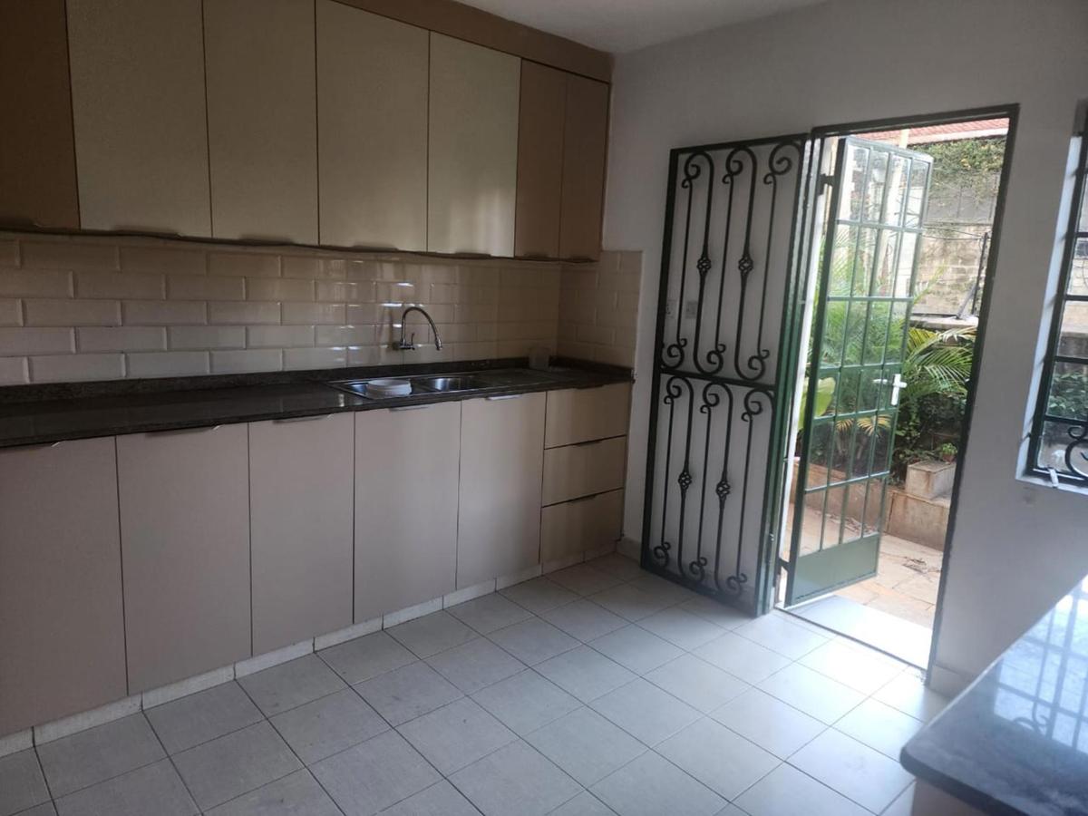 4 Bed Apartment with En Suite in Westlands Area - 3