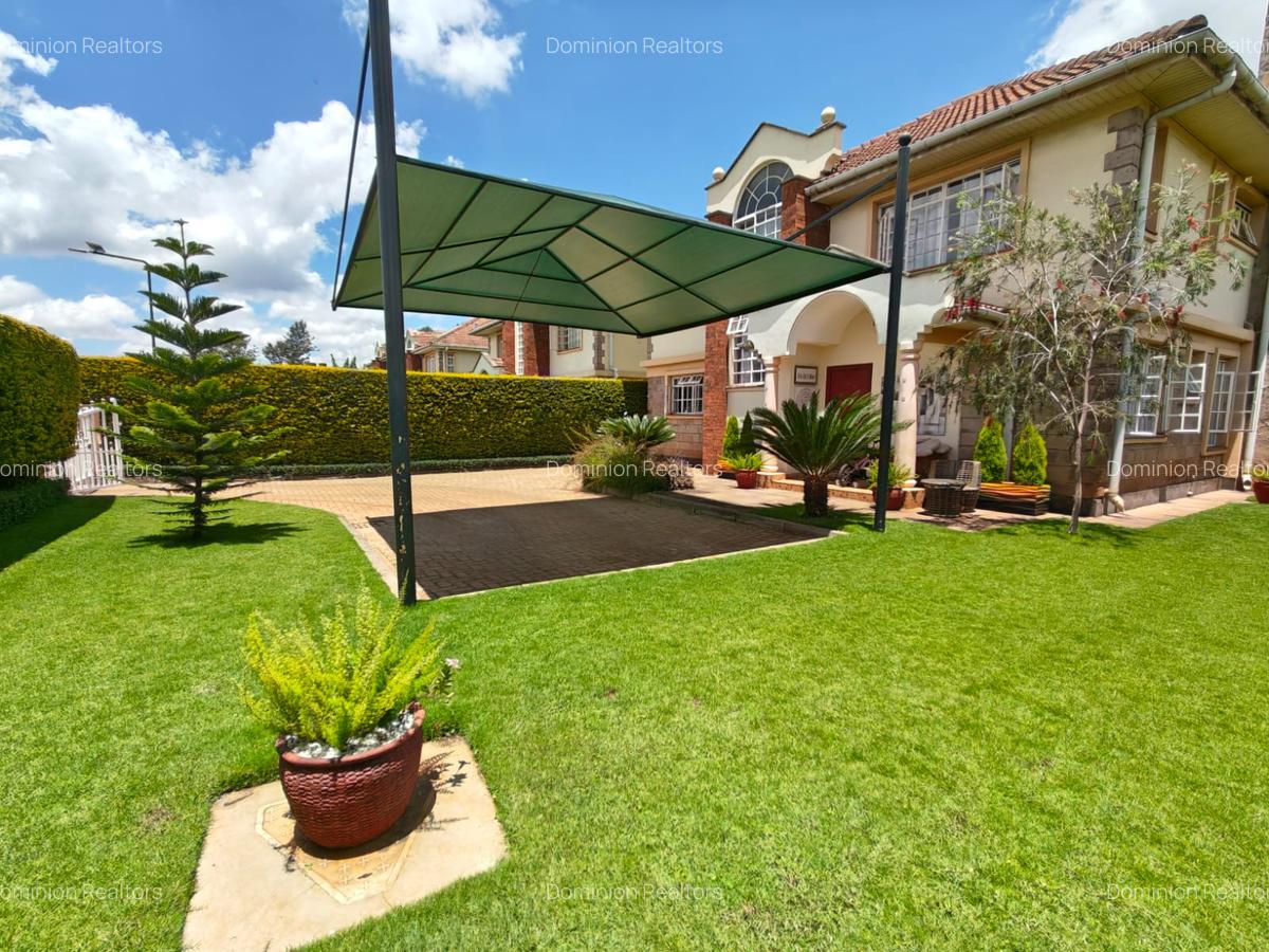 4 Bed Townhouse with En Suite in Runda - 1