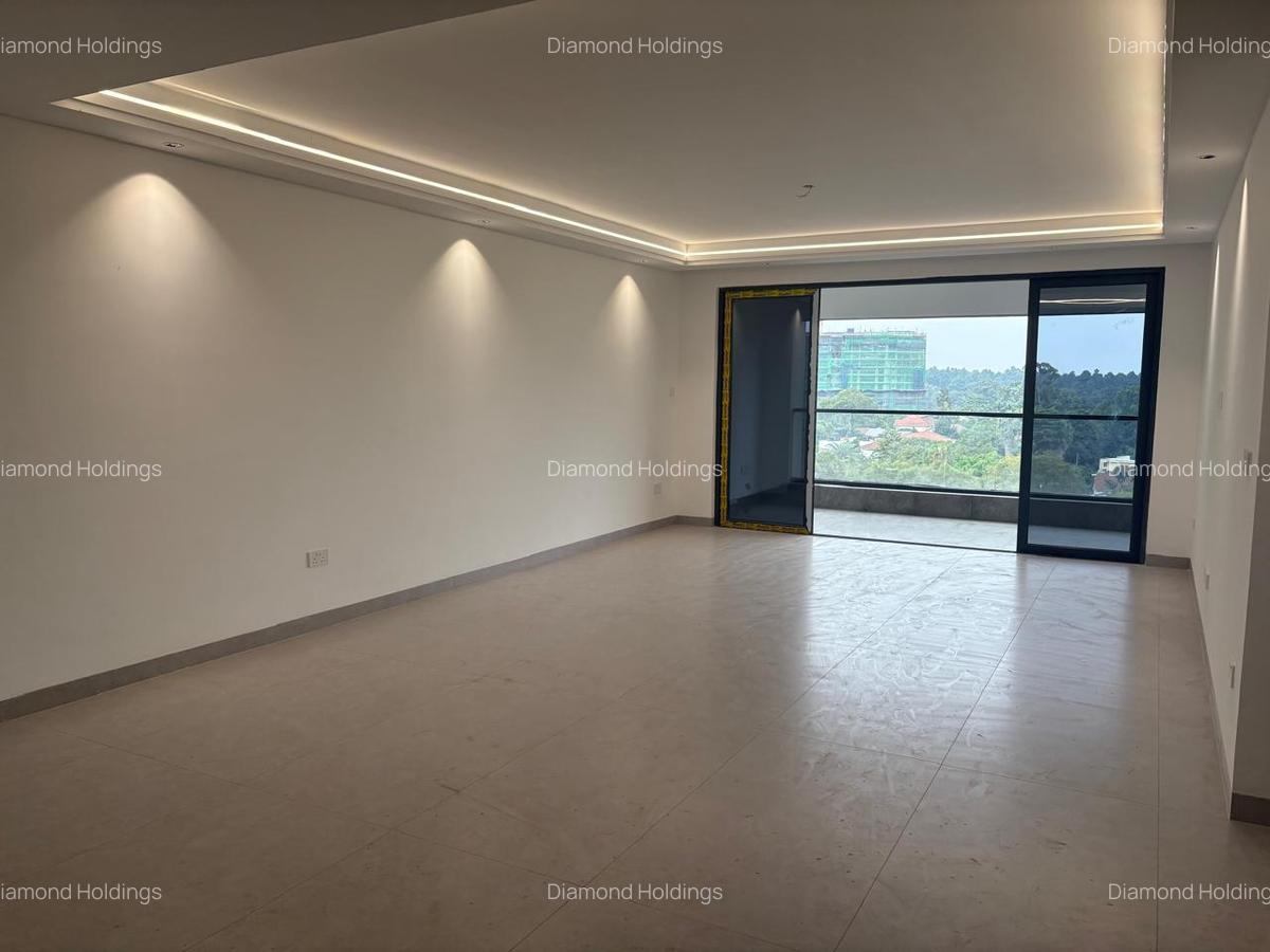 2 Bed Apartment with En Suite in General Mathenge - 15