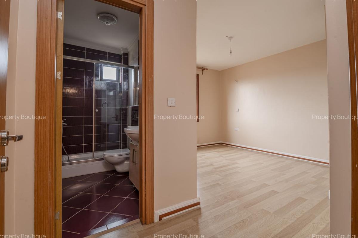 3 Bed Apartment with Swimming Pool in Kileleshwa - 15