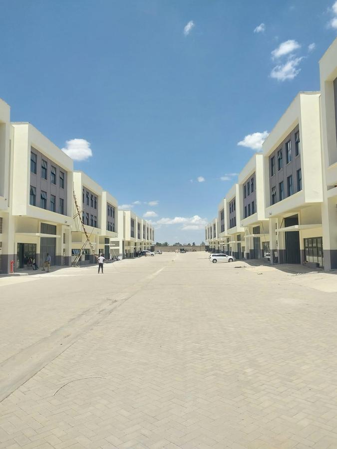 10,000 ft² Warehouse with Service Charge Included at Mombasa Road