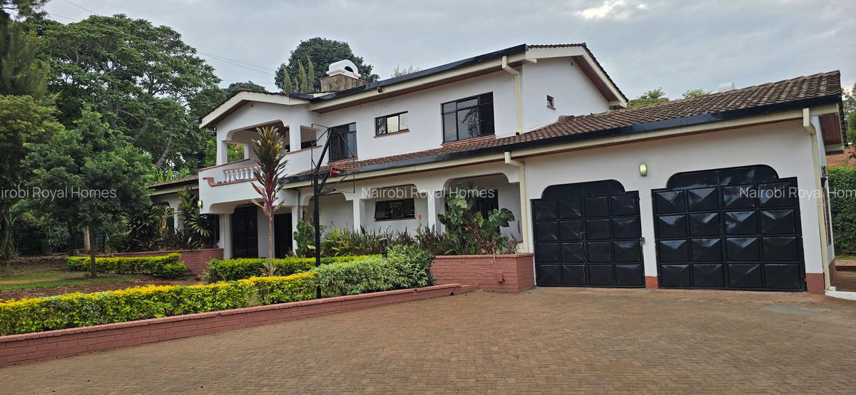 4 Bed House with En Suite at Nyari Close - 5