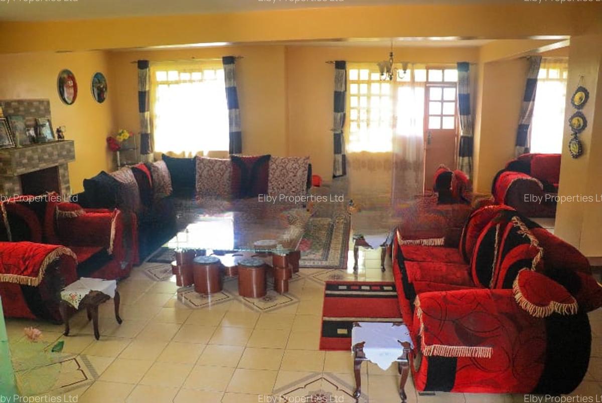 4 Bed House with En Suite at Garden Estate - 3