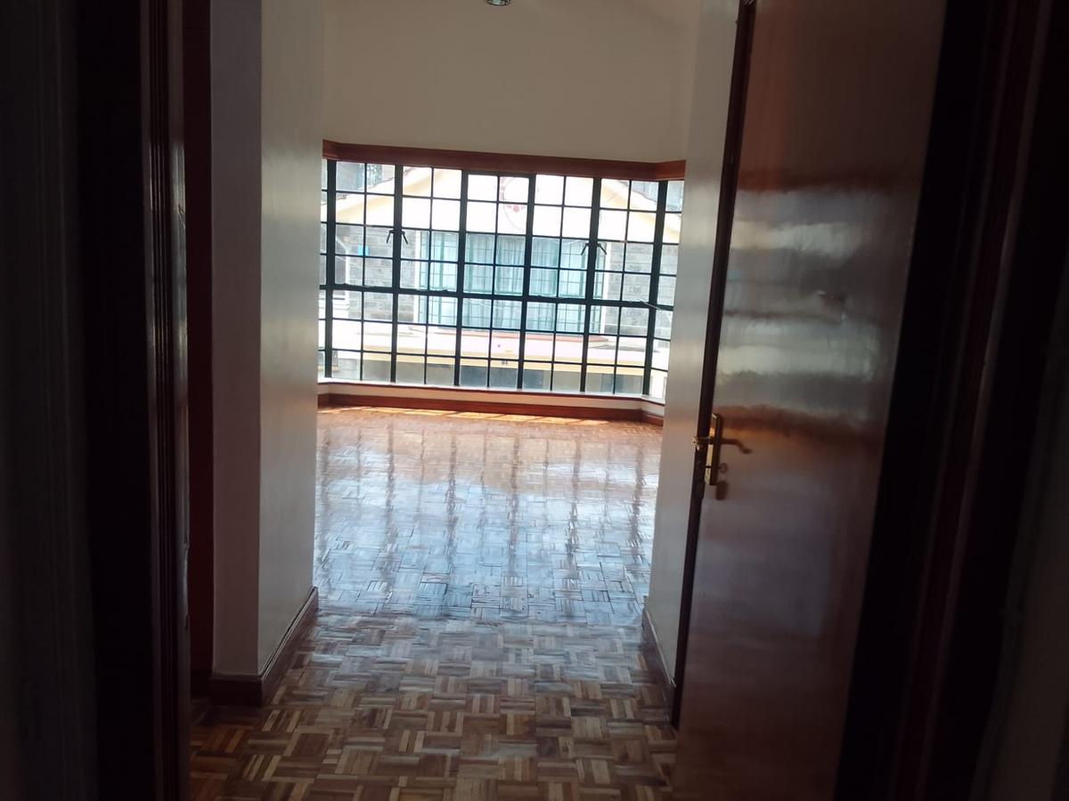 4 Bed Townhouse with En Suite in Westlands Area - 19