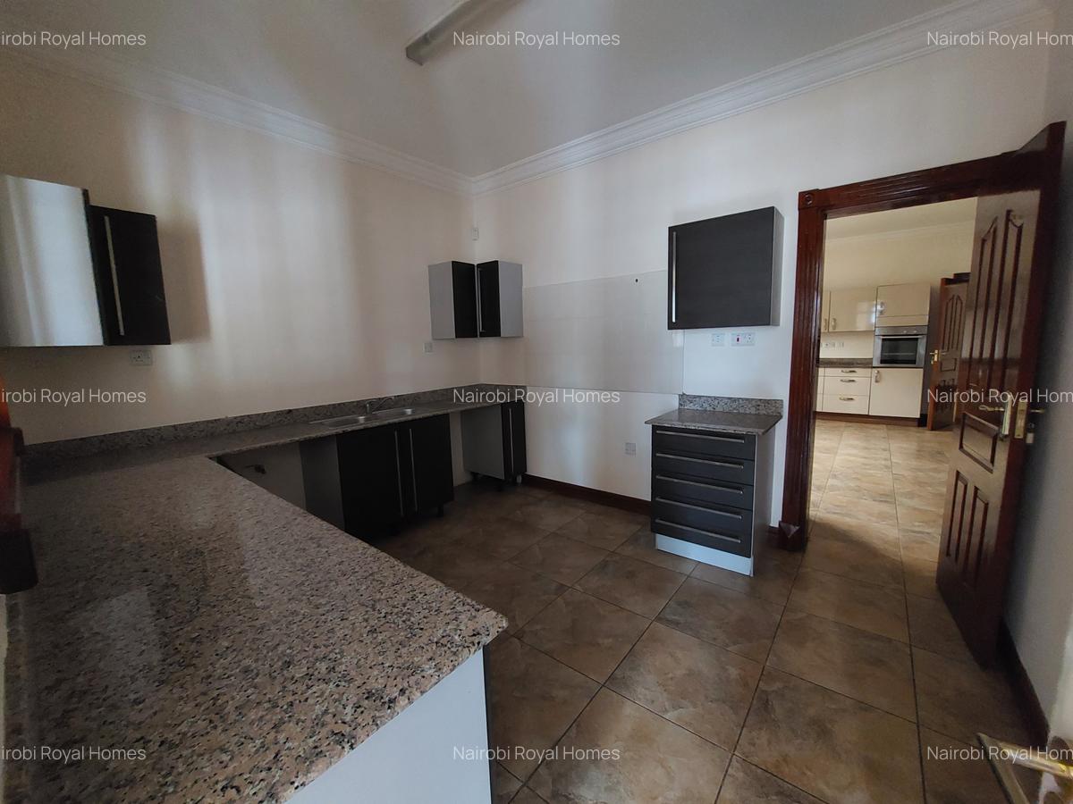 4 Bed Townhouse with En Suite at Lavington Muthangari Drive - 11