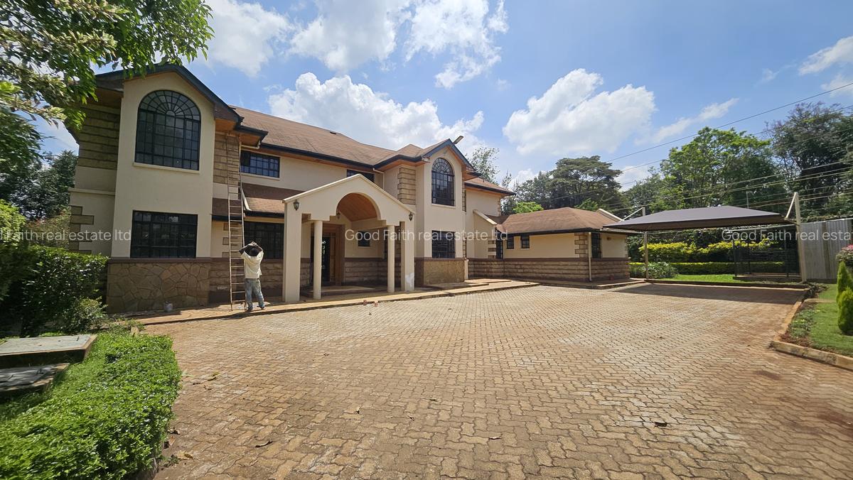 5 Bed House with En Suite in Runda - 4