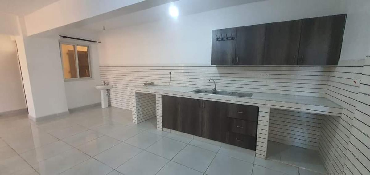 3 Bed Apartment with En Suite at Bombolulu - 5