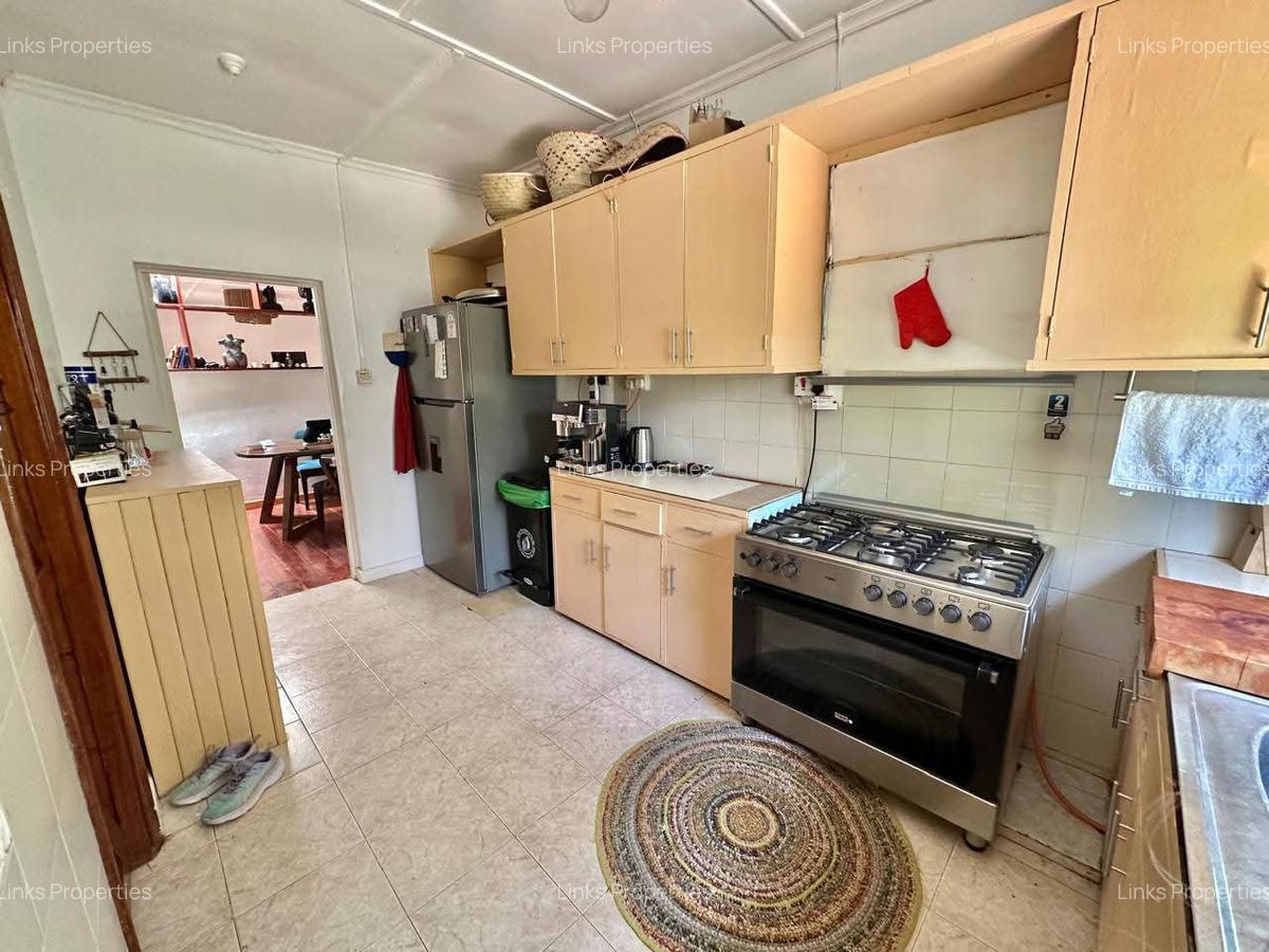 2 Bed House with En Suite at Karen - 7