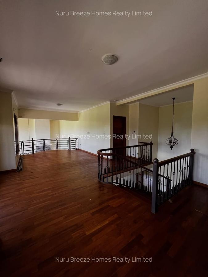 5 Bed Townhouse with En Suite in Runda - 13