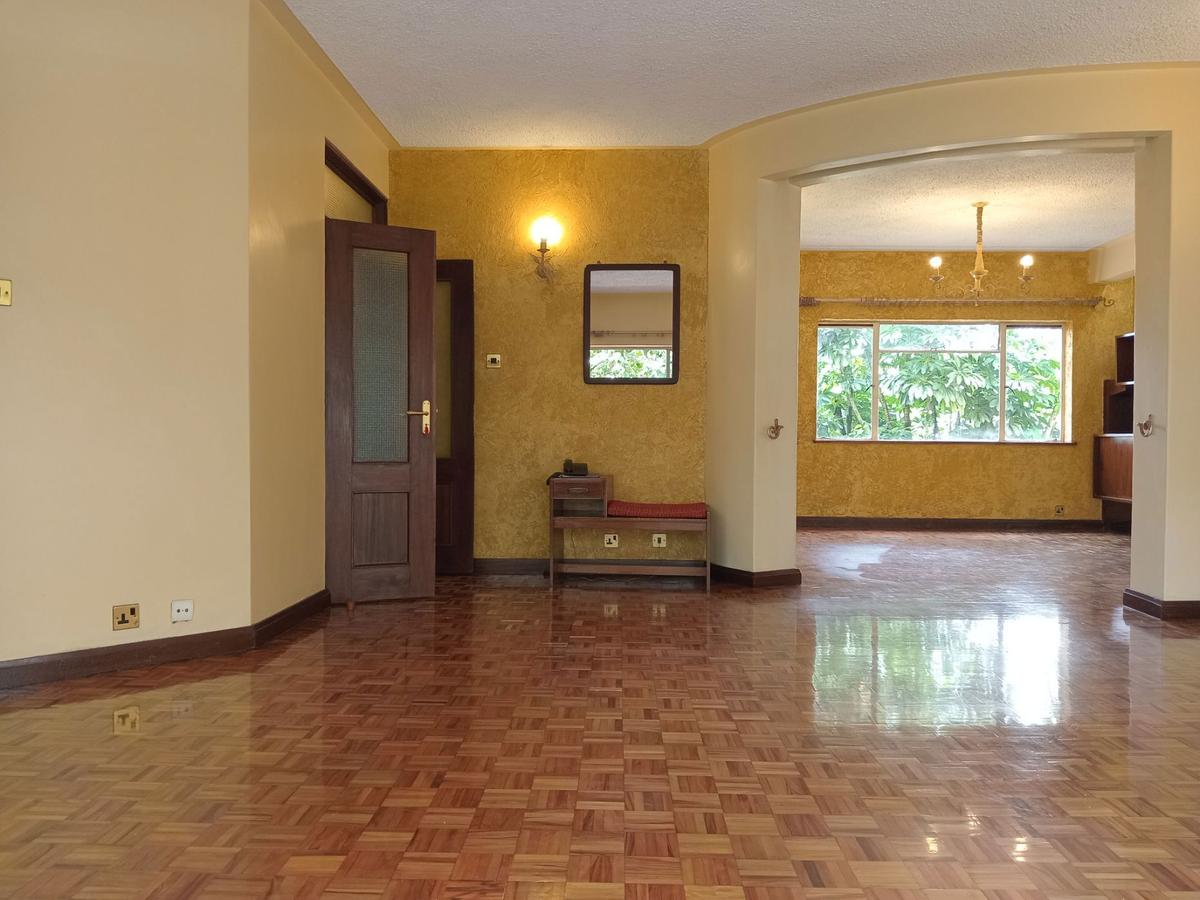 4 Bed Apartment with En Suite in Upper Hill - 3