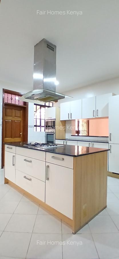 5 Bed Townhouse with En Suite at Kaputei Gardens - 18