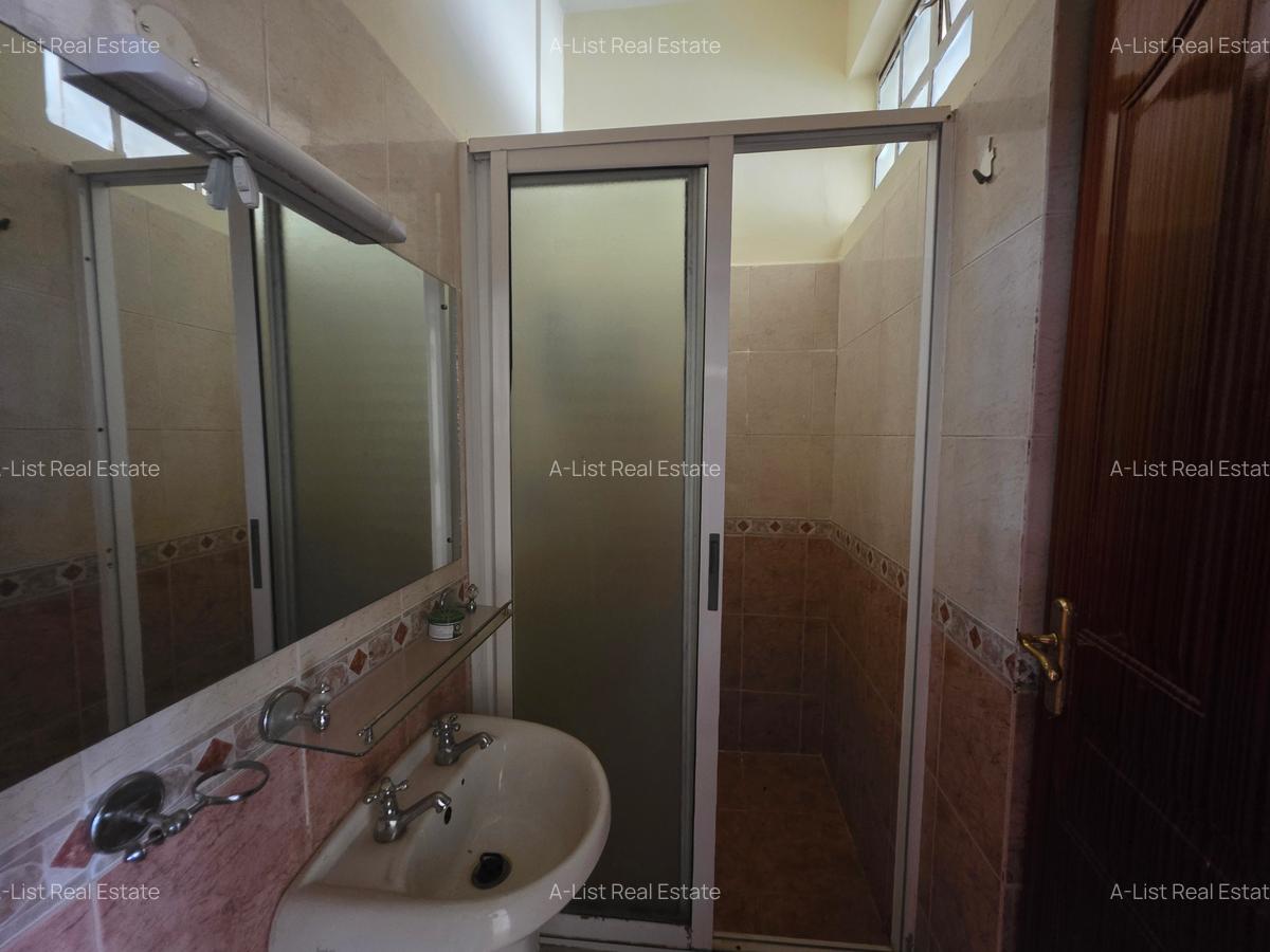 3 Bed Apartment with En Suite at Westlands - 10