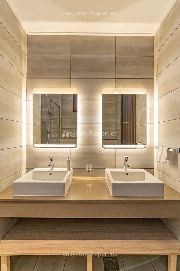 Serviced 2 Bed Apartment with En Suite in Westlands Area - 7