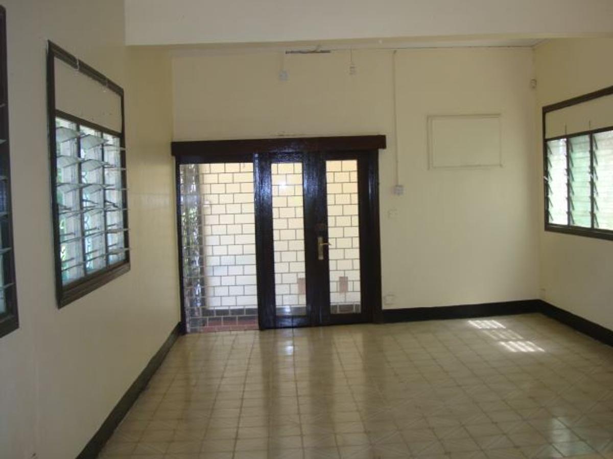 4 Bed House with Staff Quarters in Nyali Area - 8