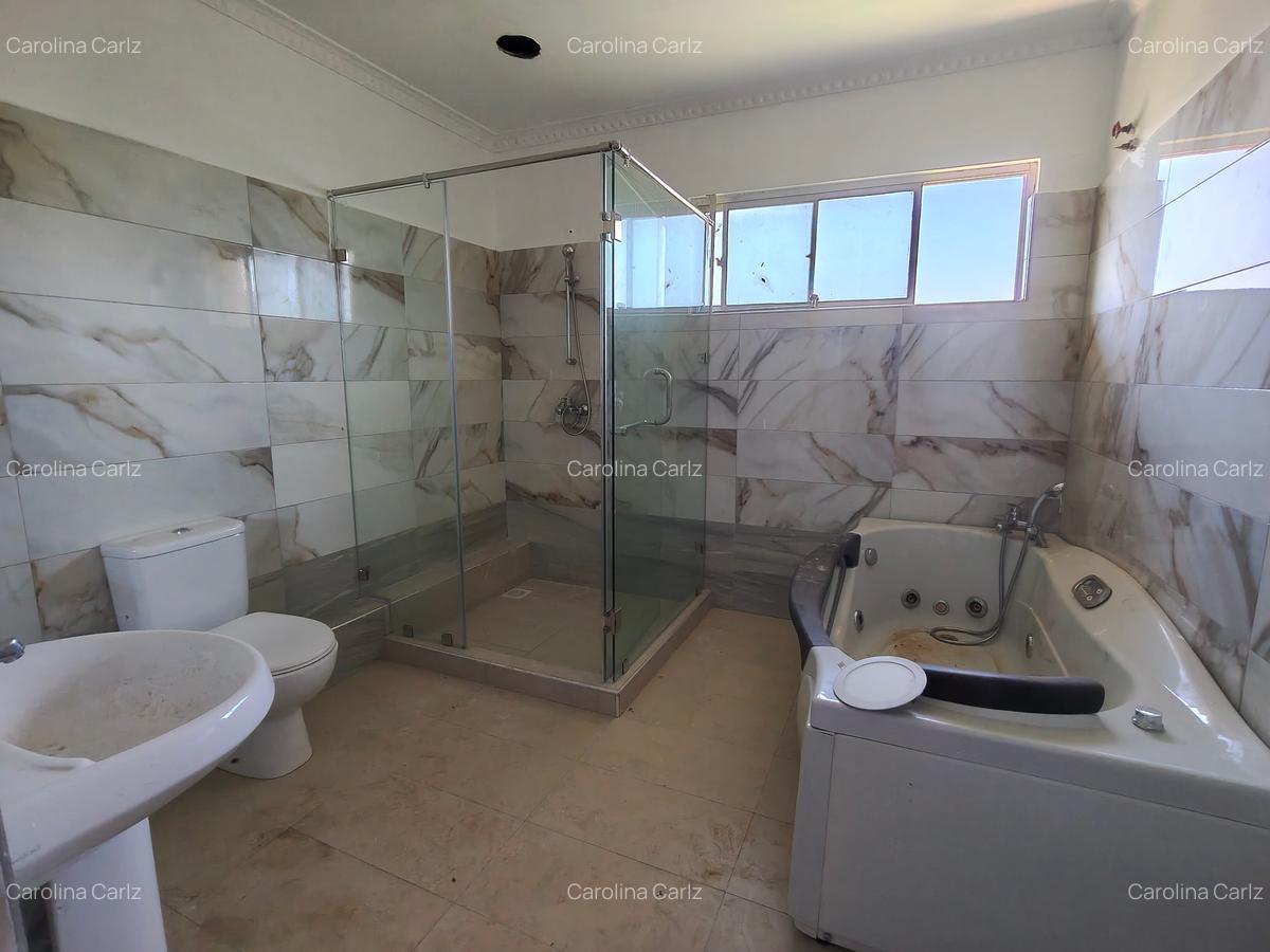 4 Bed House with En Suite at Old Kitisuru - 11