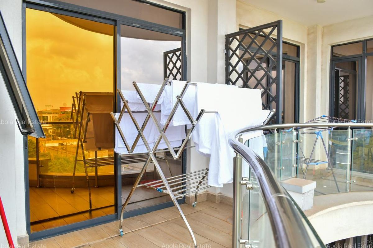 Serviced 2 Bed Apartment with En Suite in Westlands Area - 10