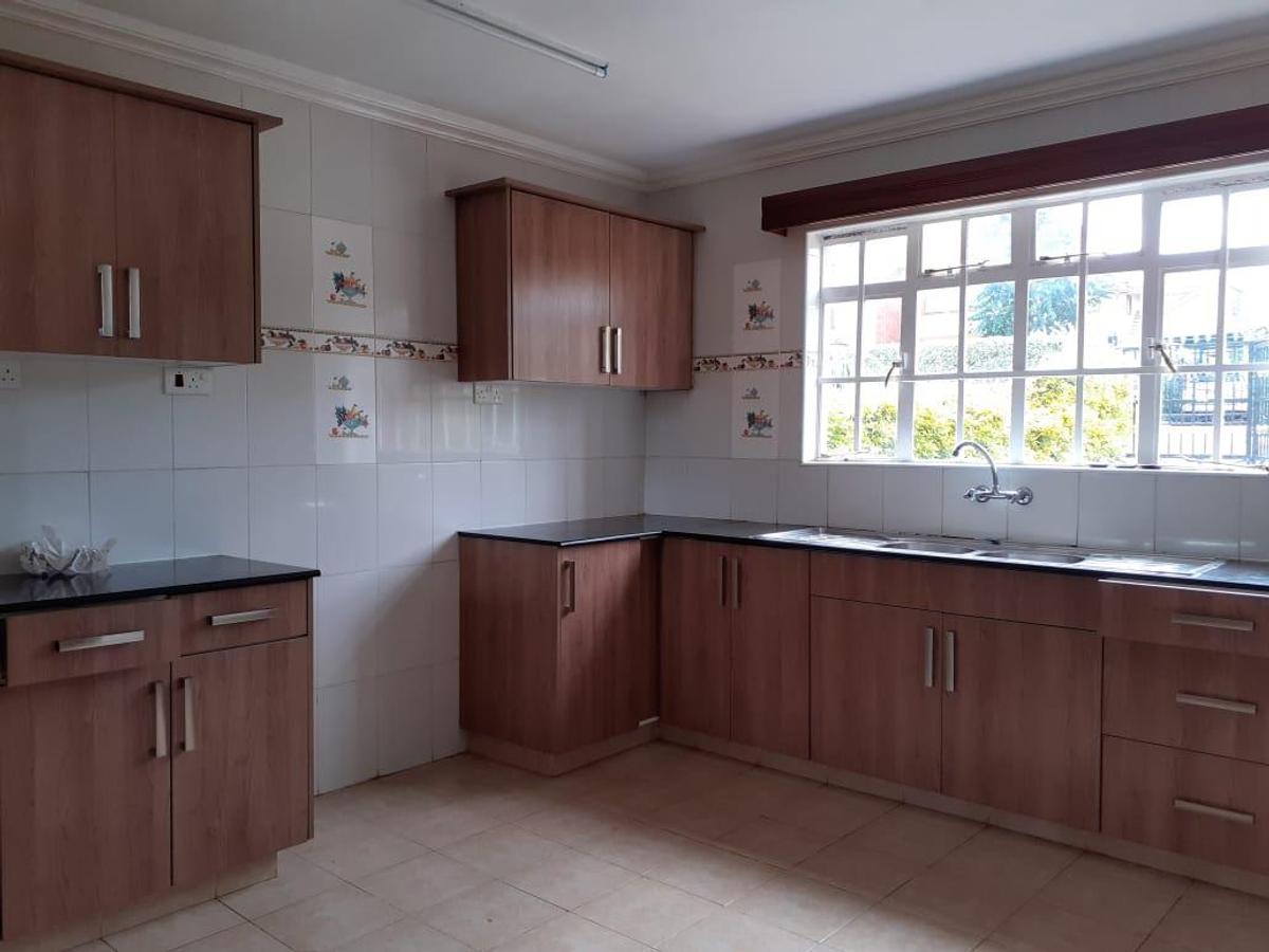 4 Bed Townhouse with En Suite in Kiambu Road - 19