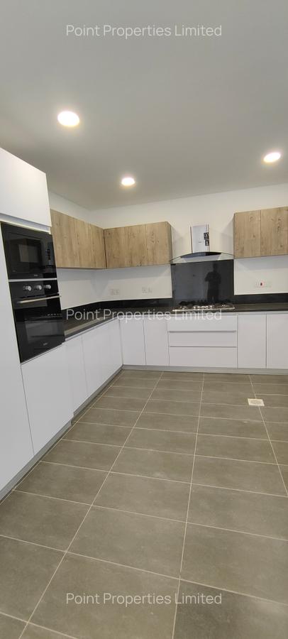 4 Bed Apartment with En Suite in Kileleshwa - 4