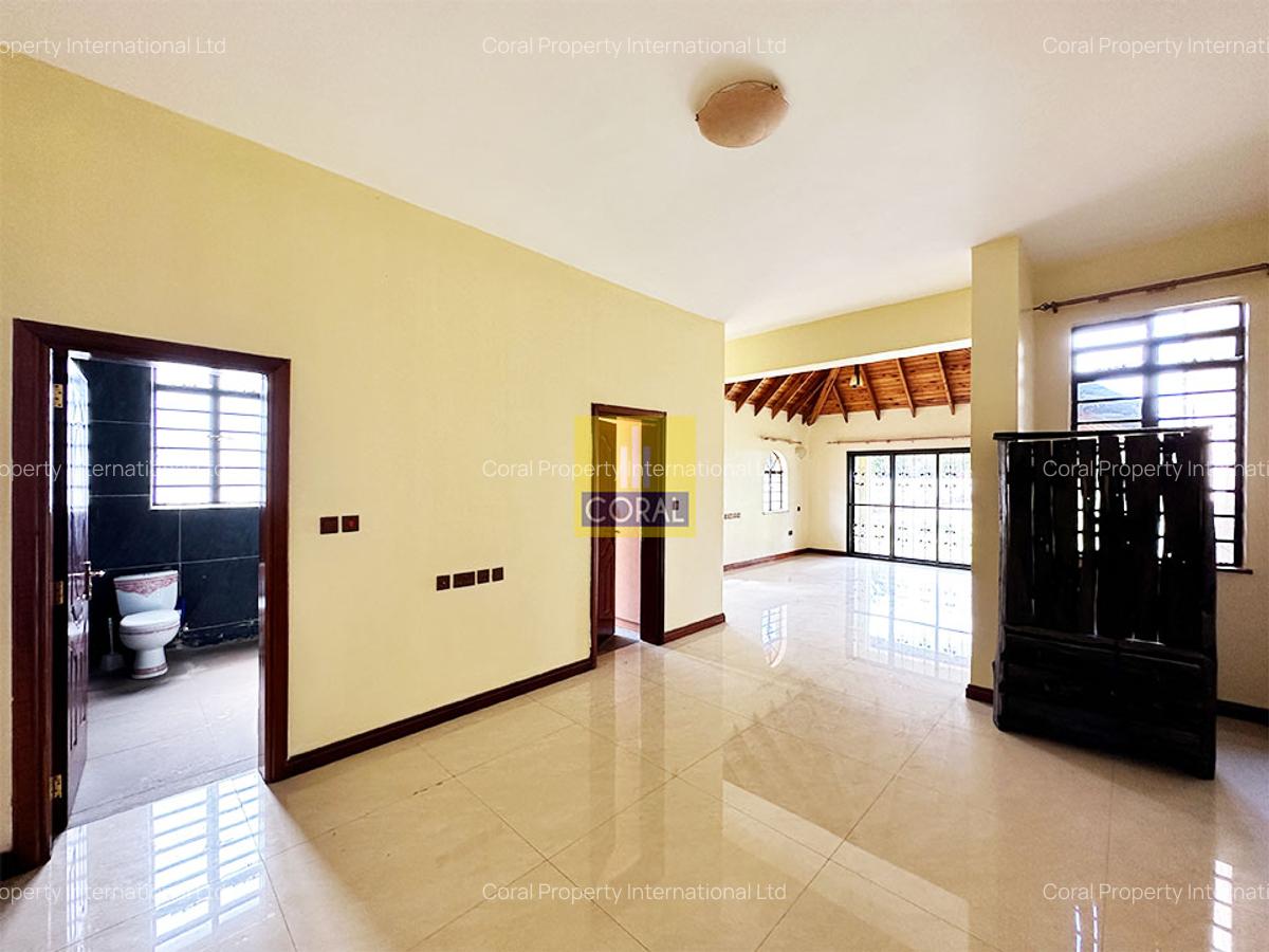 6 Bed House in Runda - 7