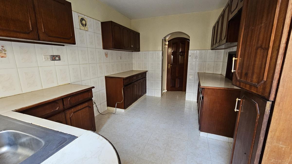 4 Bed Townhouse with En Suite in Kileleshwa - 8