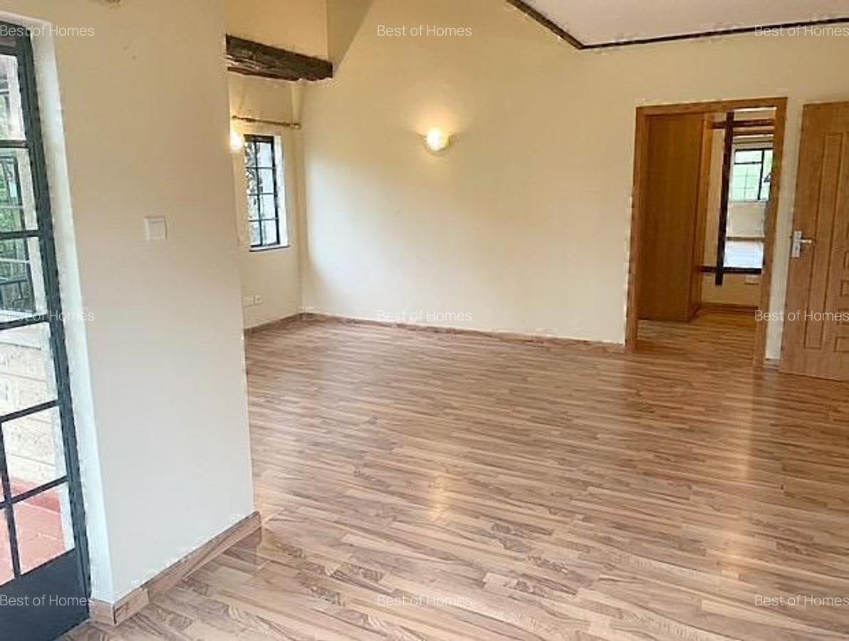 5 Bed Townhouse with En Suite in Lavington - 17