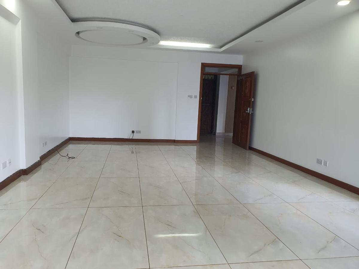 4 Bed Apartment with En Suite in General Mathenge - 4