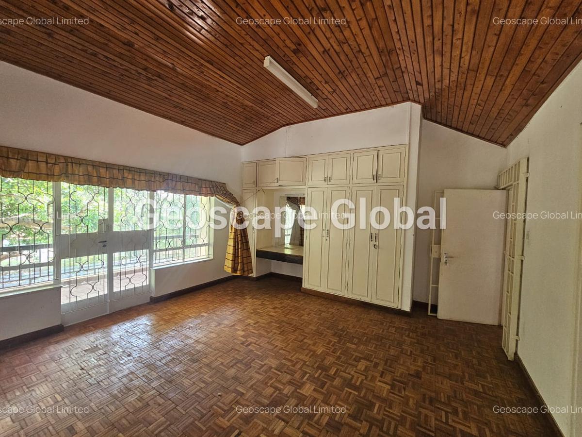 5 Bed House with En Suite in Gigiri - 5