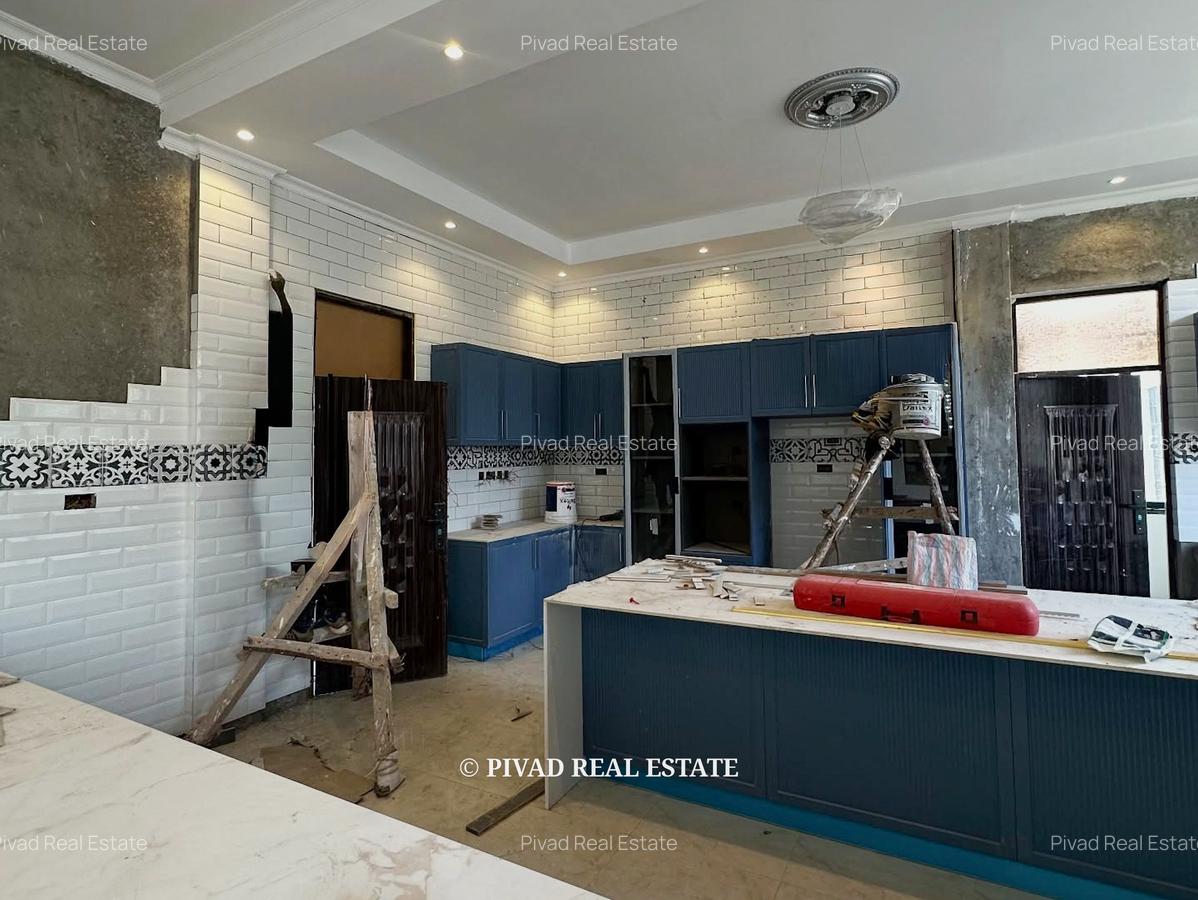 7 Bed House with Swimming Pool in Karen - 9