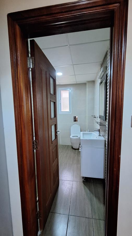 5 Bed Townhouse with En Suite at Off Convent Drive - 12