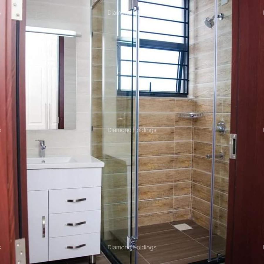 3 Bed Apartment with En Suite at Parklands - 2