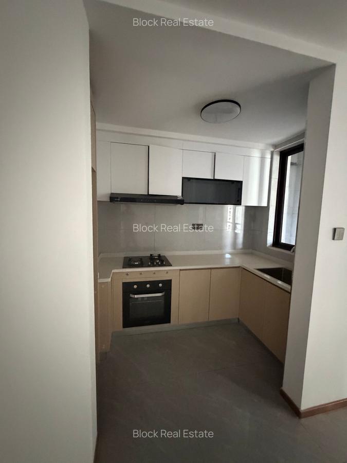 2 Bed Apartment with En Suite in Riverside - 9