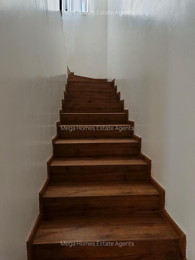 Serviced 3 Bed Apartment with En Suite in Riverside - 12