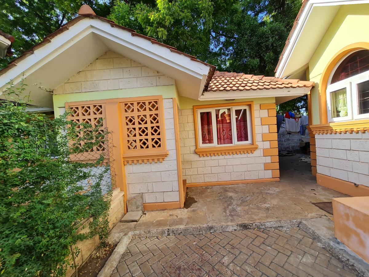 4 Bed House with En Suite in Nyali Area - 3