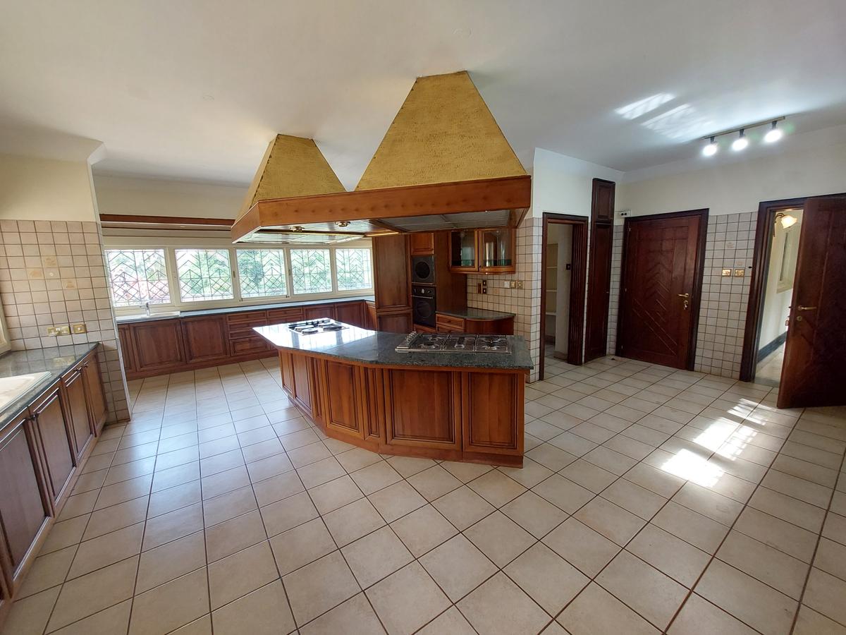 5 Bed House with En Suite at Muthaiga Close - 16