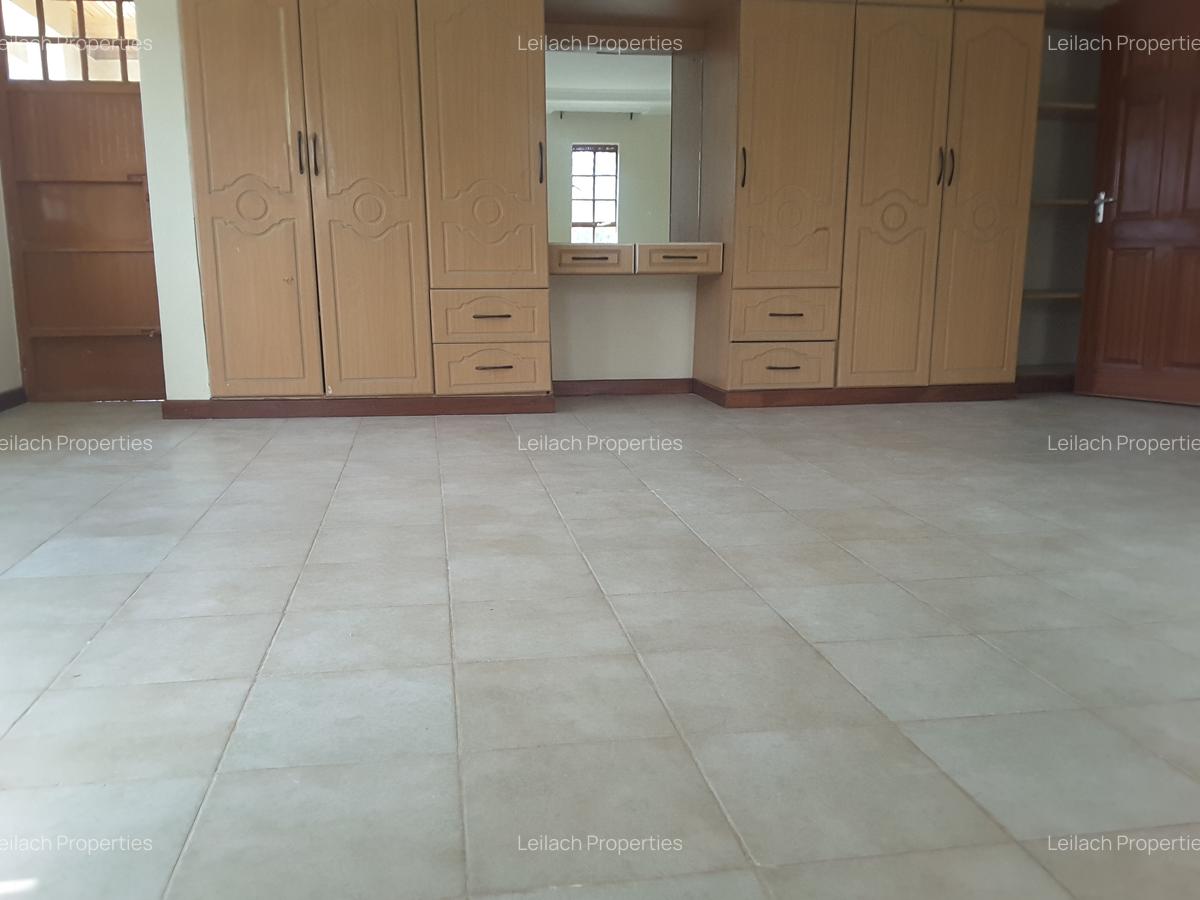 5 Bed House with En Suite in Ongata Rongai - 15