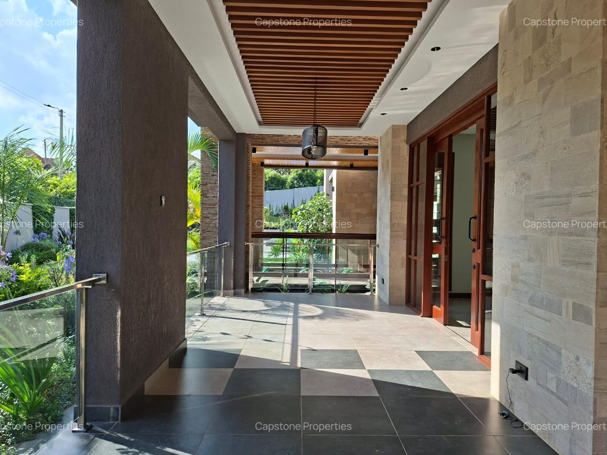 4 Bed House with En Suite in Runda - 10