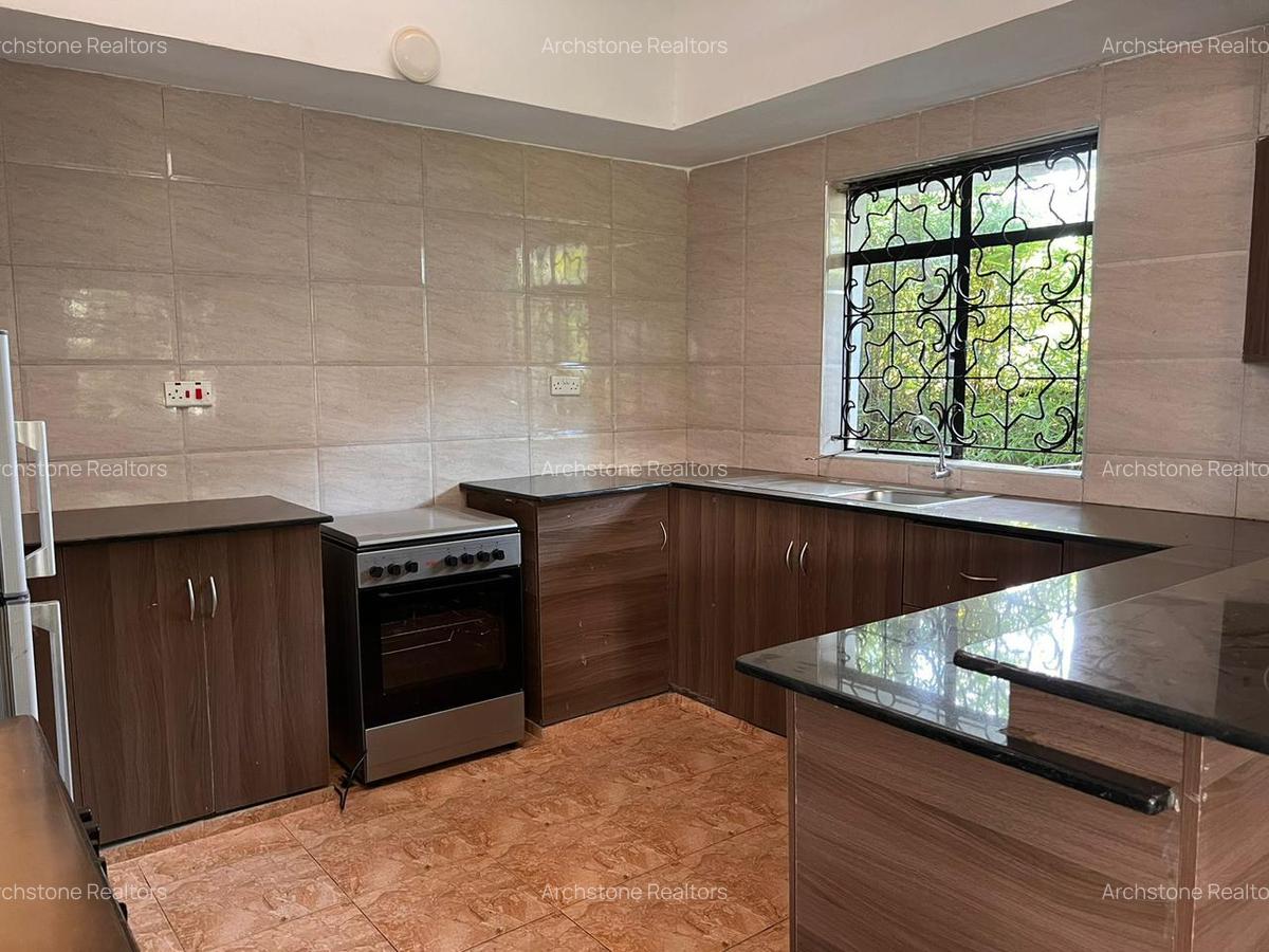 2 Bed House with En Suite in Runda - 4