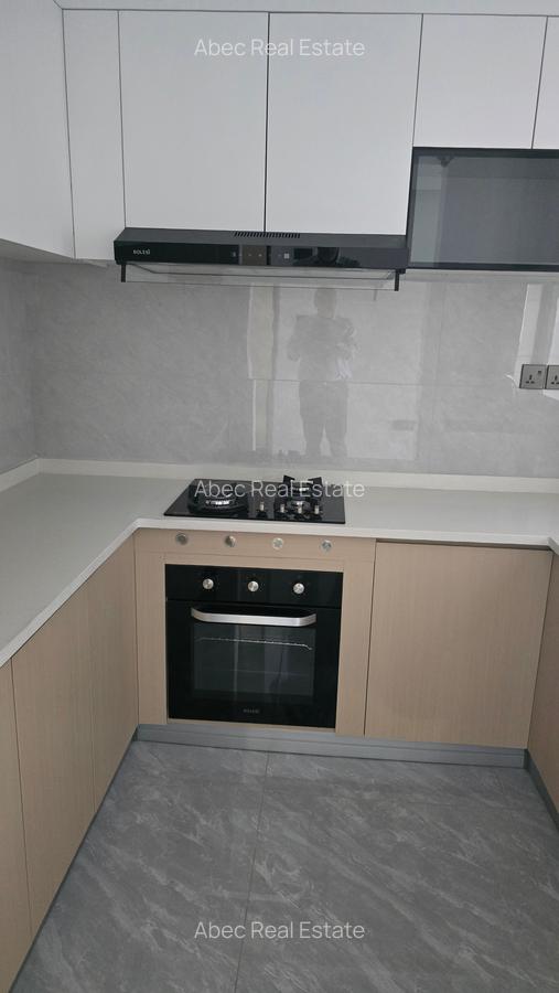 Serviced 2 Bed Apartment with En Suite at Riverside Drive - 5