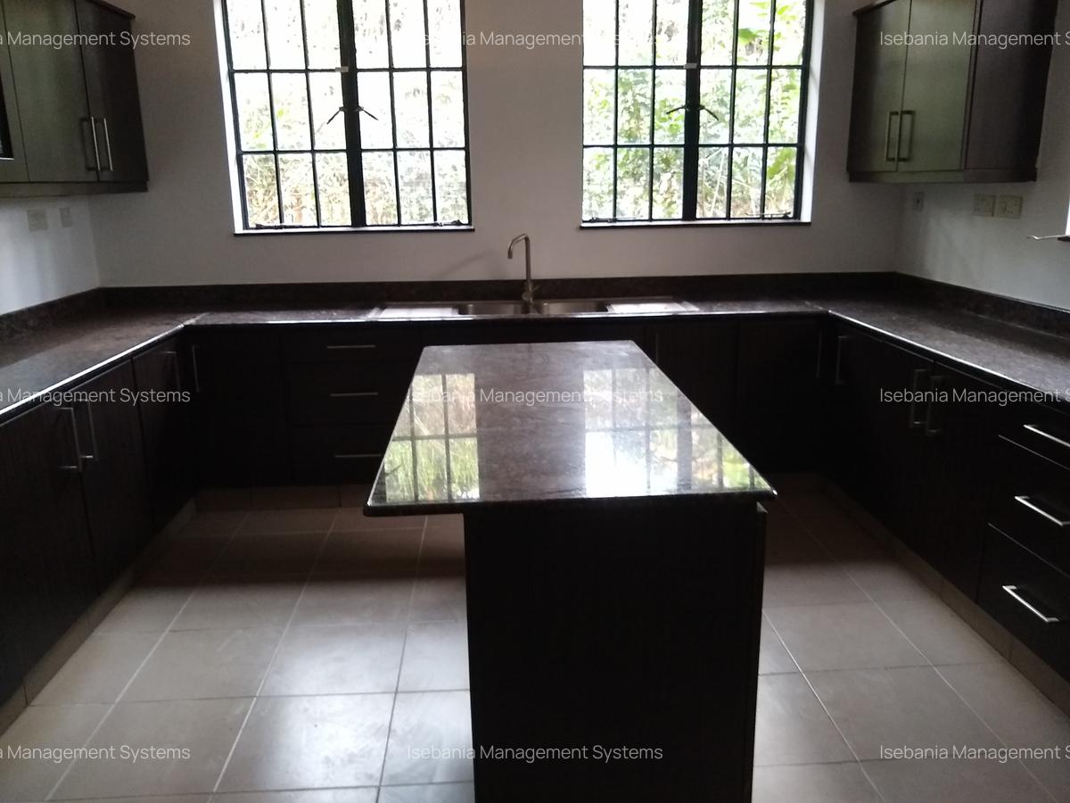 4 Bed House with En Suite at Runda Road - 5