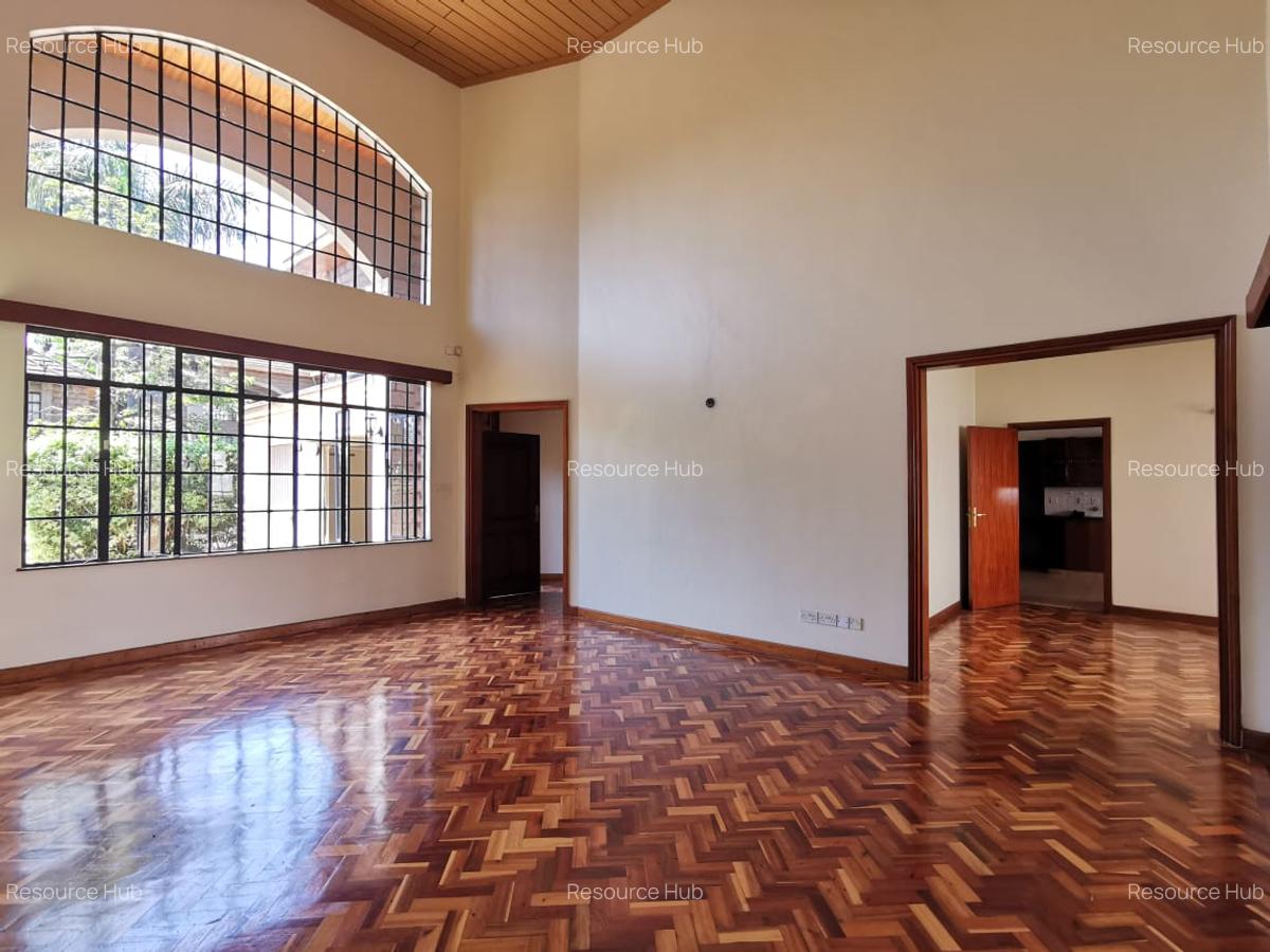 4 Bed Townhouse with En Suite at Spring Valley - 7