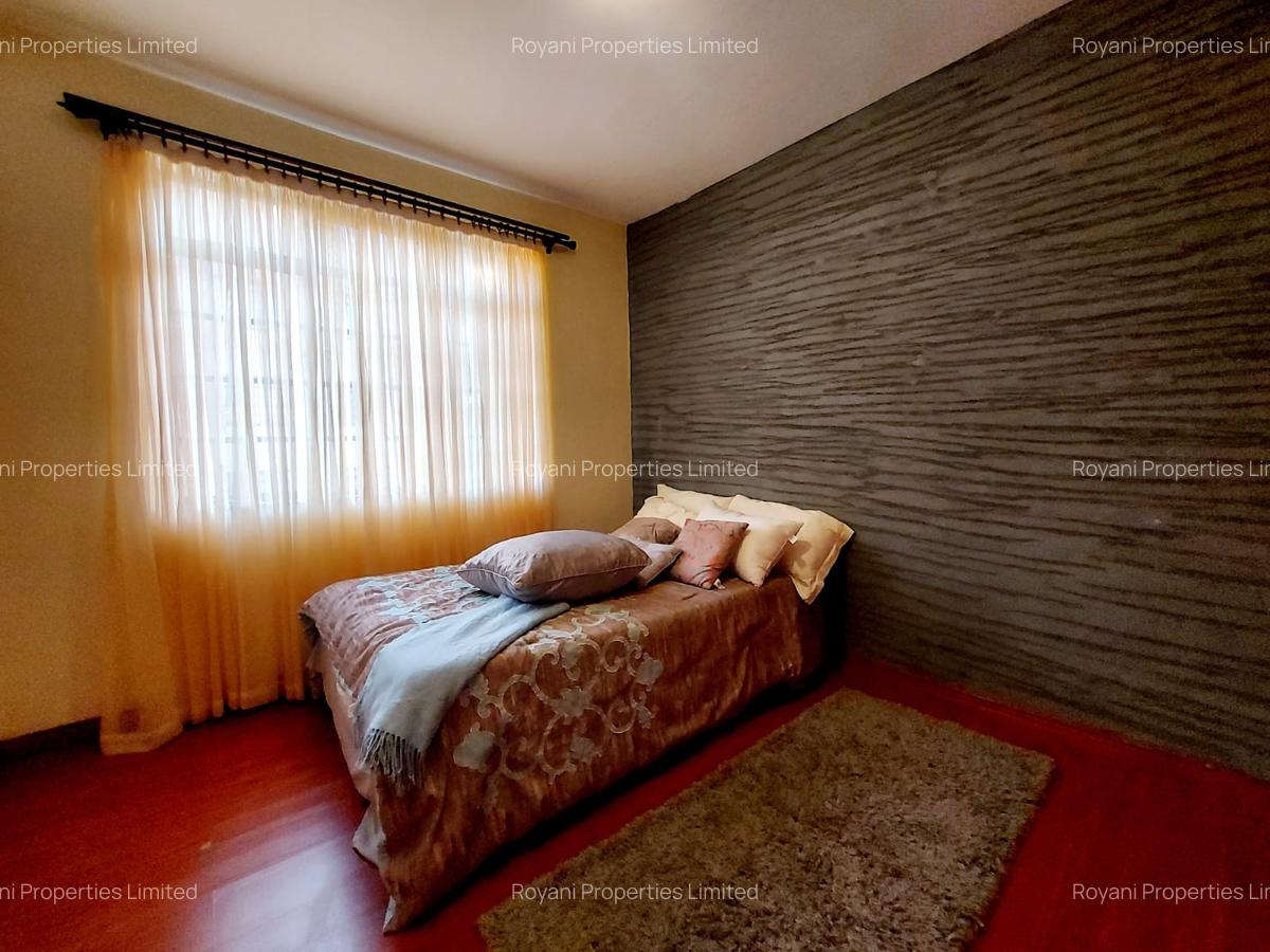 Serviced 3 Bed Apartment with En Suite at Fourways Junction - 9