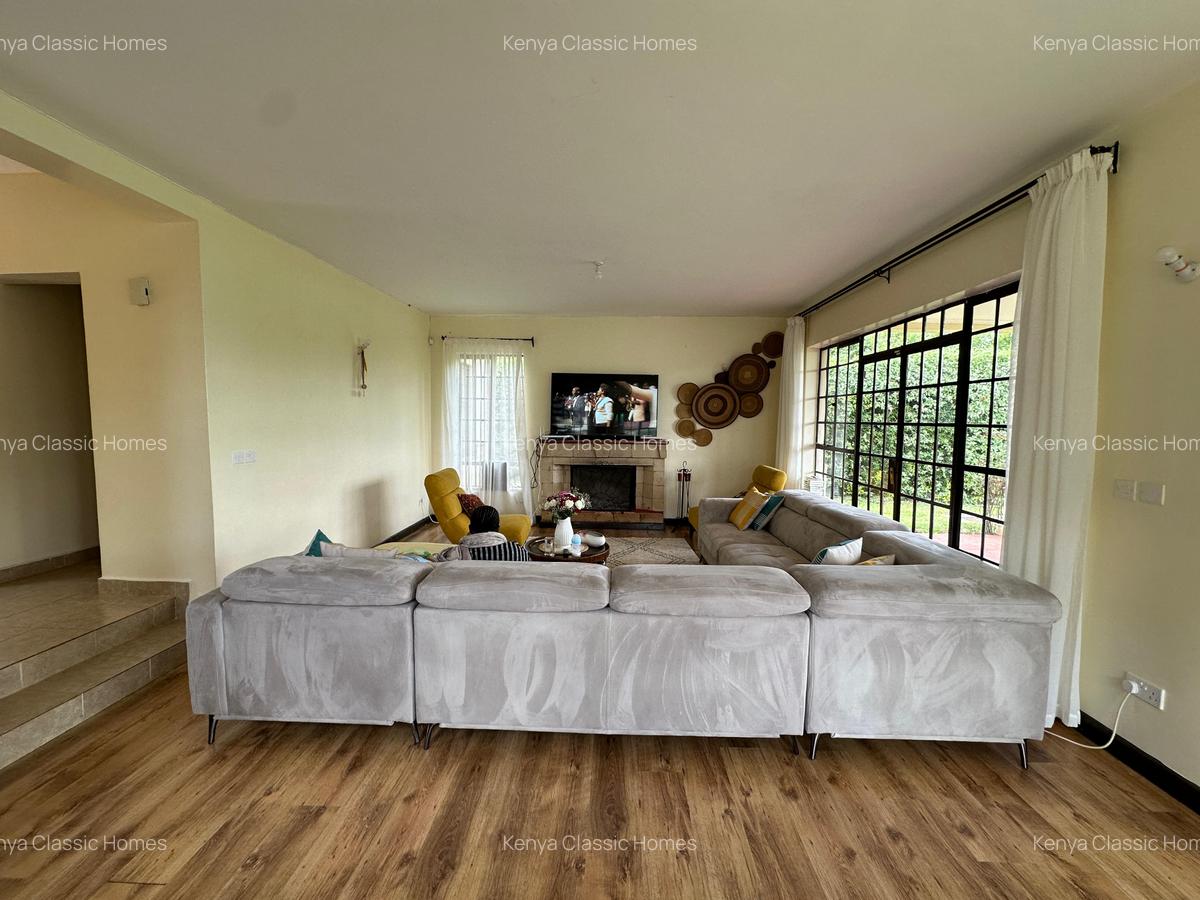 4 Bed House with En Suite at Redhill - 5