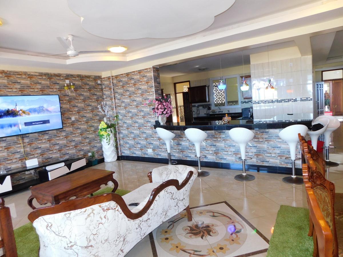 Serviced 3 Bed Apartment with En Suite in Nyali Area - 14