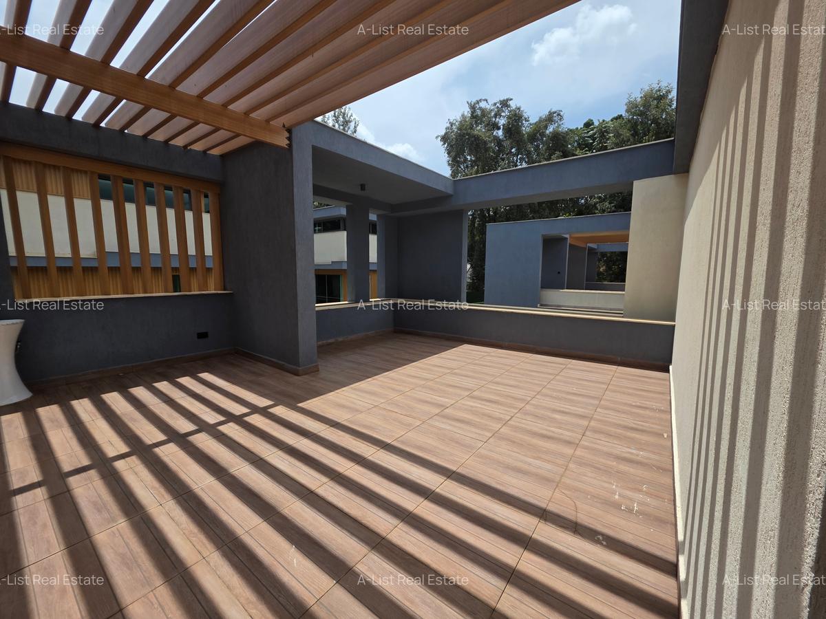 5 Bed Villa with En Suite at Chalbi Drive - 4